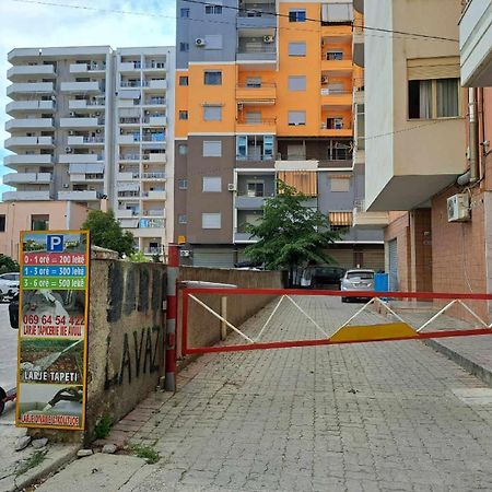 Coastal Retreat - Beach Apartment Vlorë エクステリア 写真